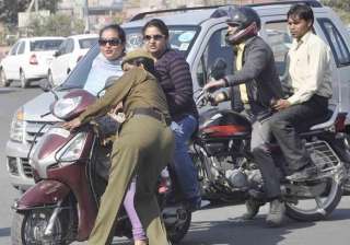 Motor Vehicle Bill passes Lok Sabha test: Hefty... Motor Vehicle Bill passes Lok Sabha test: Hefty...