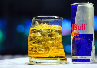 mixing energy drinks with alcohol - India TV mixing energy drinks with alcohol - India TV