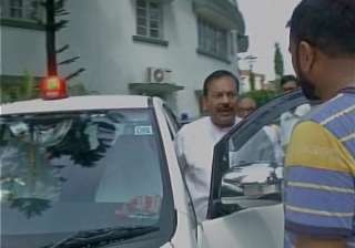 West Bengal minister uses red beacon, says,... West Bengal minister uses red beacon, says,...