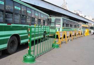 Buses strike cripples Tamil Nadu - India TV Buses strike cripples Tamil Nadu - India TV