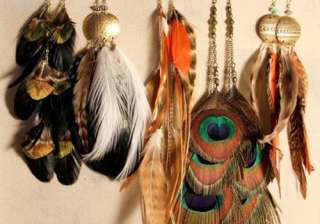 4 useful tips to maintain your feather jewellery - India TV 4 useful tips to maintain your feather jewellery - India TV