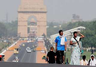 Delhi records hottest day of season at 44.1... Delhi records hottest day of season at 44.1...
