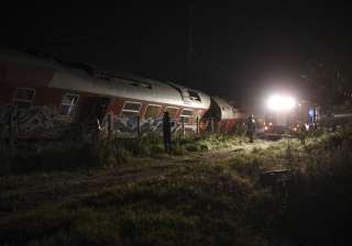 4 dead, 5 injured in train derailment in northern... 4 dead, 5 injured in train derailment in northern...