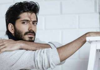 harshvardhan kapoor in milan talkies - India TV harshvardhan kapoor in milan talkies - India TV