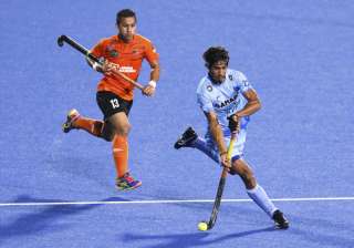 Pardeep keeps the ball off Malaysia's Firhan... Pardeep keeps the ball off Malaysia's Firhan...