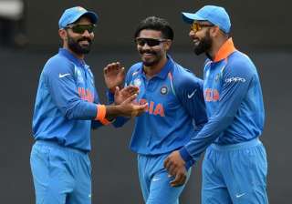 Dinesh karthik, Ravindra Jadeja and Virat Kohli... Dinesh karthik, Ravindra Jadeja and Virat Kohli...