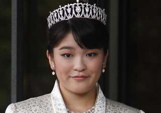 Japan's Princess Mako to marry ocean-loving legal... Japan's Princess Mako to marry ocean-loving legal...