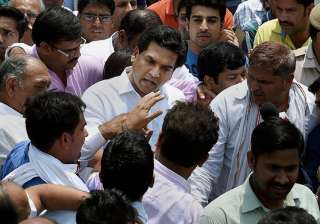 Kapil Mishra levels corruption charges against... Kapil Mishra levels corruption charges against...