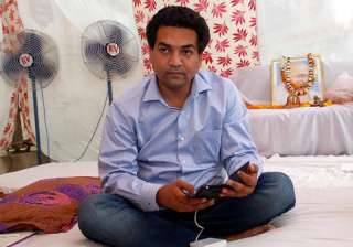 Kapil Mishra's fast sponsored by BJP: Manish... Kapil Mishra's fast sponsored by BJP: Manish...