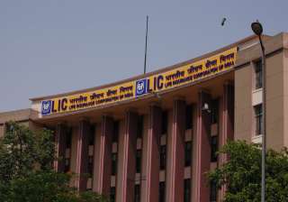 Three MDs to collectively decide on LIC... Three MDs to collectively decide on LIC...