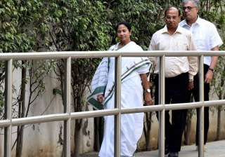 Mamata Banrejee terms raids on Chidambaram, Lalu... Mamata Banrejee terms raids on Chidambaram, Lalu...