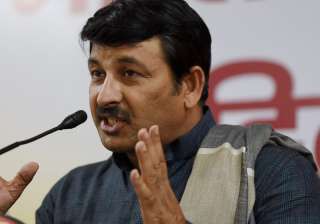 Manoj Tiwari addresses a press conference in New... Manoj Tiwari addresses a press conference in New...