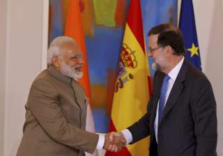 Modi meets Spanish President in Madrid - India TV Modi meets Spanish President in Madrid - India TV