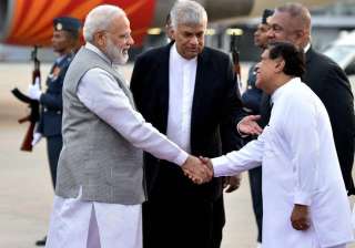 PM Modi received by his Sri Lankan counterpart... PM Modi received by his Sri Lankan counterpart...