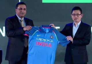 BCCI and OPPO unveil new Team India jersey -... BCCI and OPPO unveil new Team India jersey -...