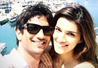 Sushant Singh Rajput, Kriti Sanon - India TV Sushant Singh Rajput, Kriti Sanon - India TV