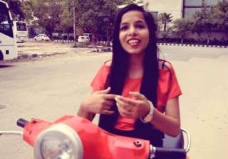 Dhinchak Pooja in Dilon Ka Shooter song - India TV Dhinchak Pooja in Dilon Ka Shooter song - India TV