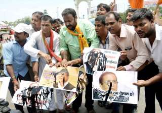 Protest against Azam Khan for remarks against... Protest against Azam Khan for remarks against...