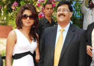 Priyanka Chopra gets emotional on dad Ashok... Priyanka Chopra gets emotional on dad Ashok...