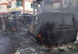 Three dead, officer critical in GJM-Police... Three dead, officer critical in GJM-Police...