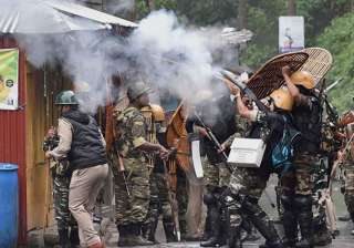 One killed, 35 security personnel injured as... One killed, 35 security personnel injured as...