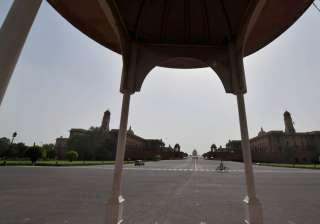 A view of roads at Vijay Chowk wearing almost... A view of roads at Vijay Chowk wearing almost...