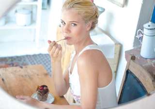 eating in front of mirror appetite eating in front of mirror appetite