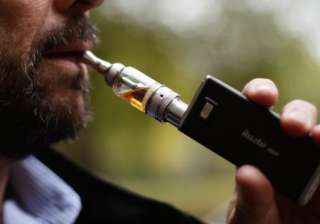 Vaping e cigarettes - India TV Vaping e cigarettes - India TV