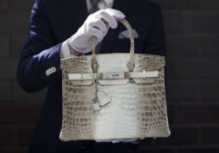 World’s most expensive handbag - India TV World’s most expensive handbag - India TV