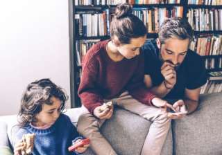 plugged in parenting - India TV plugged in parenting - India TV