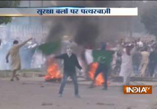 20 injured in Kashmir Valley as clashes, stone... 20 injured in Kashmir Valley as clashes, stone...