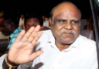 Ex-Calcutta HC judge Karnan petitions Governor... Ex-Calcutta HC judge Karnan petitions Governor...
