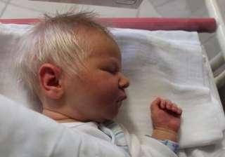 baby born with silver hair - India TV baby born with silver hair - India TV