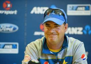 Mickey Arthur of Pakistan speaks to the media... Mickey Arthur of Pakistan speaks to the media...