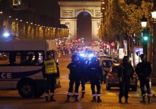 Car carrying arms and explosives rams police... Car carrying arms and explosives rams police...