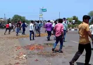 Three dead in alleged police firing as farmers’... Three dead in alleged police firing as farmers’...