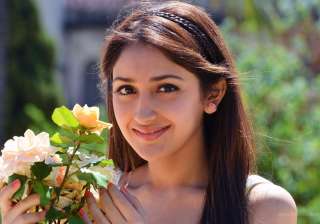 dilip kumar grand niece sayyeshaa dance video - India TV dilip kumar grand niece sayyeshaa dance video - India TV