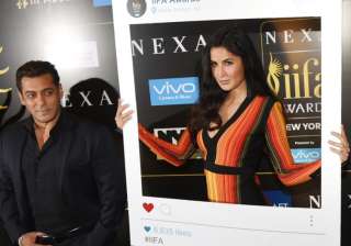 Salman Khan and Katrina Kaif share adorable... Salman Khan and Katrina Kaif share adorable...