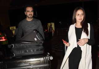Esha Deol with husband Bharat Takhtani - India TV Esha Deol with husband Bharat Takhtani - India TV