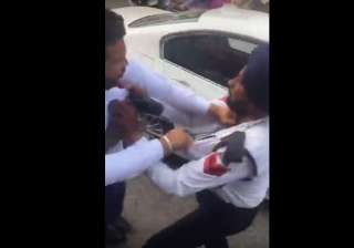 patiala man thrashed police man viral video patiala man thrashed police man viral video