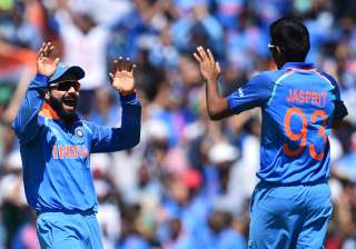 Virat Kohli celebrates with Jasprit Bumrah -... Virat Kohli celebrates with Jasprit Bumrah -...
