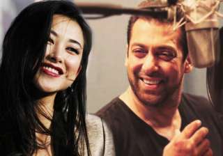 Salman Khan, Zhu Zhu - India TV Salman Khan, Zhu Zhu - India TV