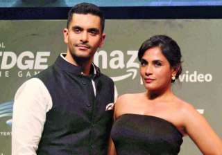Richa Chadha Angad bedi dating - India TV Richa Chadha Angad bedi dating - India TV