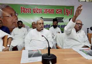 Acid victim's father seeks aid from Nitish Kumar... Acid victim's father seeks aid from Nitish Kumar...