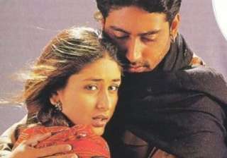 abhishek bachchan refugee 17 years - India TV abhishek bachchan refugee 17 years - India TV