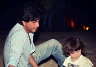 Shah Rukh Khan says AbRam is born for lovedom -... Shah Rukh Khan says AbRam is born for lovedom -...