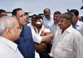 JK govt, Amarnath Board announce Rs 5 lakh reward... JK govt, Amarnath Board announce Rs 5 lakh reward...