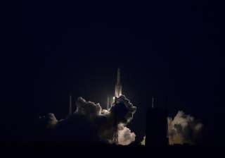 China's new heavy-lift carrier rocket launch... China's new heavy-lift carrier rocket launch...