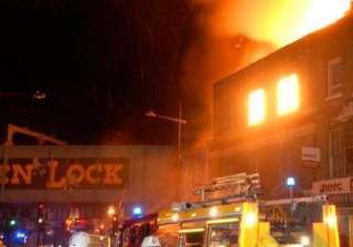 Massive fire breaks out in London’s famous... Massive fire breaks out in London’s famous...