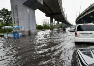 Lucknow remains water-logged - India TV Lucknow remains water-logged - India TV